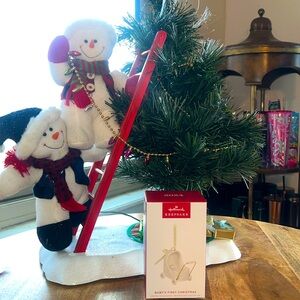 ❣️Keepsake Christmas Ornament 2024, Baby's First Christmas Porcelain